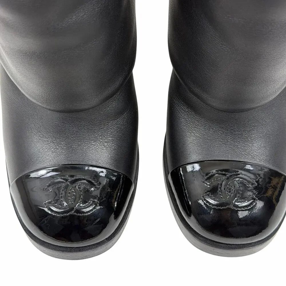 Chanel Interlocking CC logo Cap Toe Foldover Boots Black Leather Size 36